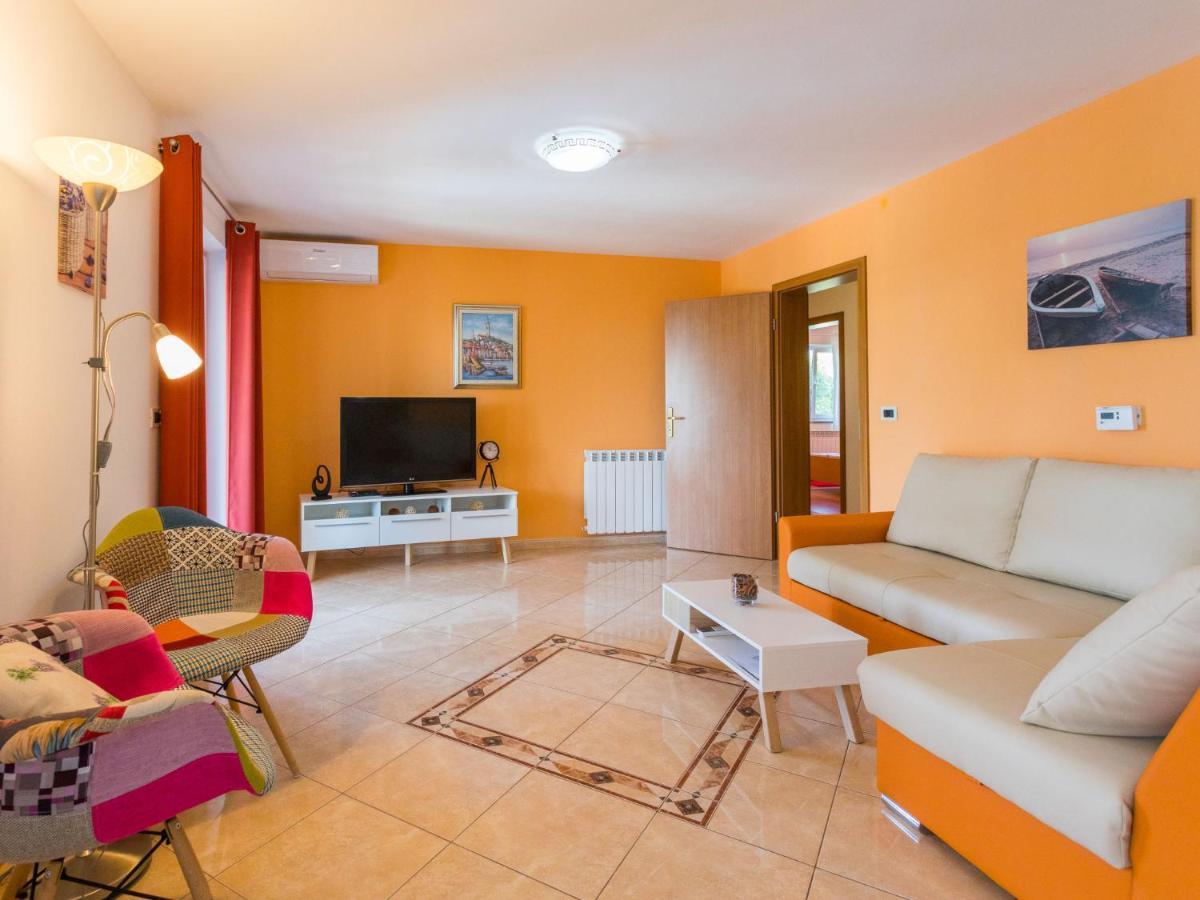 Cancar-1 By Interhome * Poreč